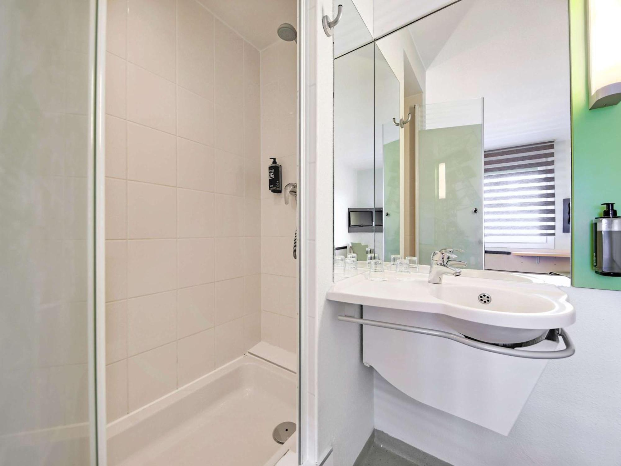 Ibis Budget Bordeaux Sud Villenave-d'Ornon Exterior photo